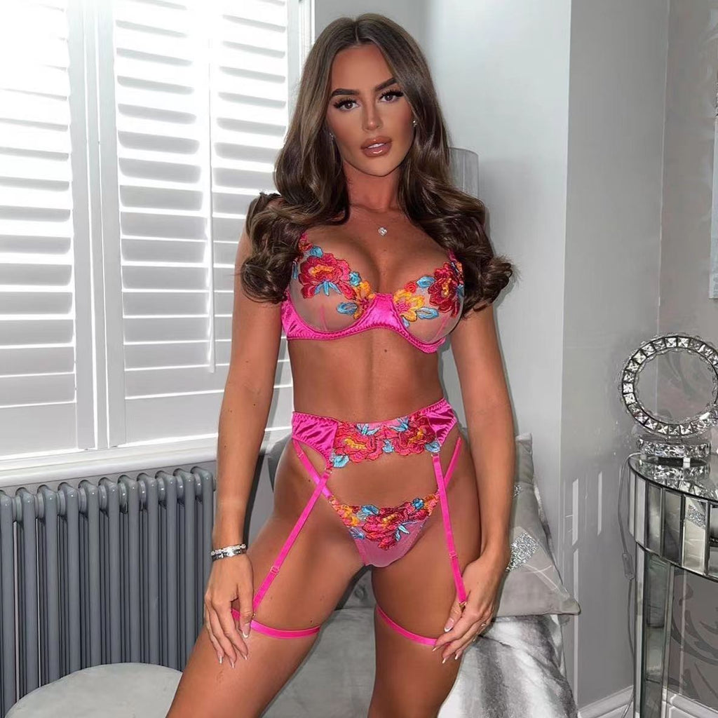 Carsine Embroidered bra with leg circumference sexy underwear four-piece set G string Thong Pink / S